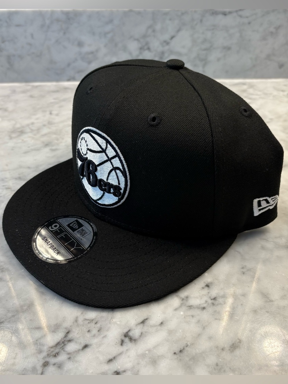New Era 9Fifty Philadelphia 76ers NBA Snapback Hat Black White LeBron James